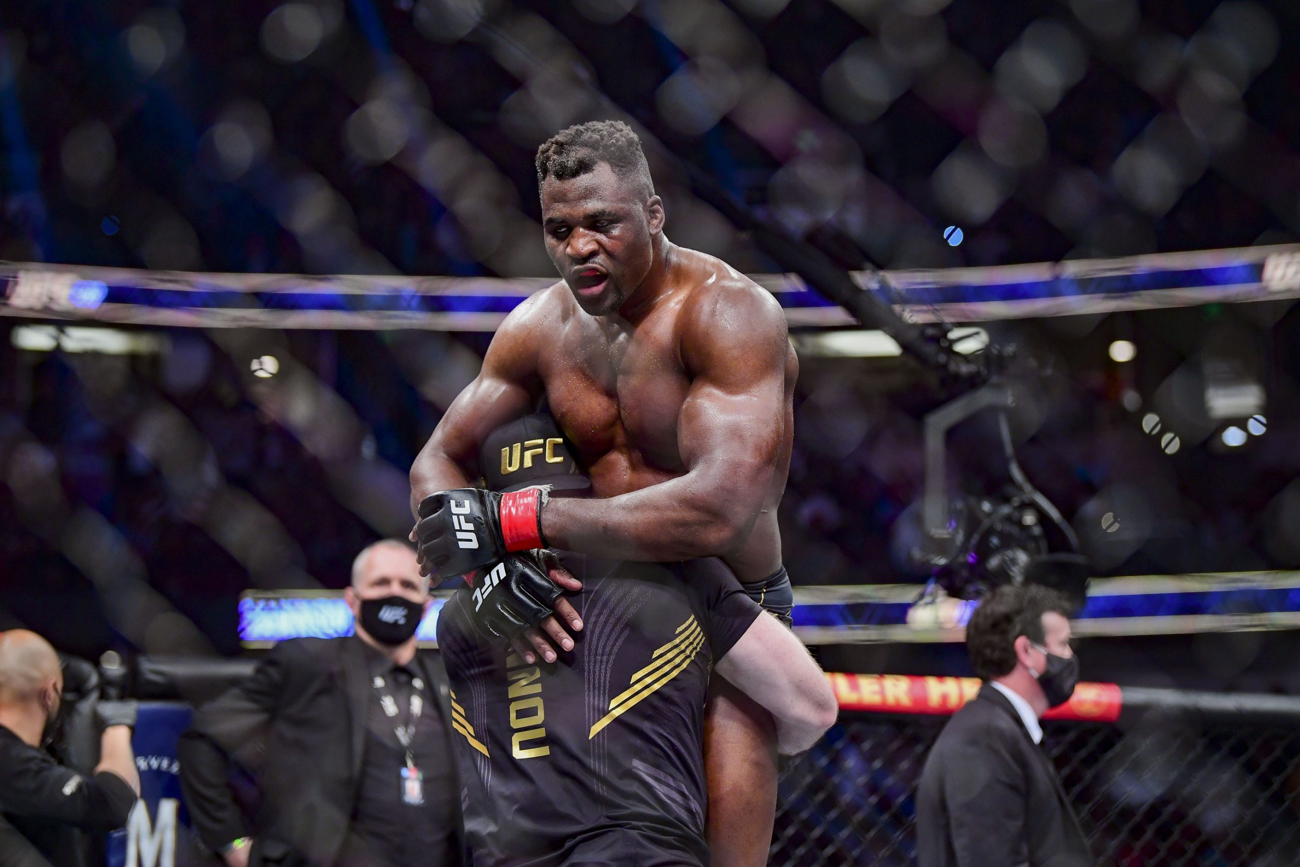 UFC Performance Based Fighter Rankings: Heavyweights: Feb 4/22