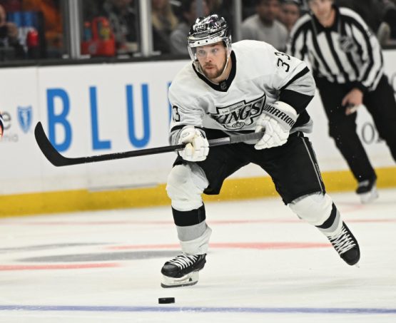 NHL: New York Islanders at Los Angeles Kings
