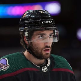 NHL: Ottawa Senators at Arizona Coyotes
