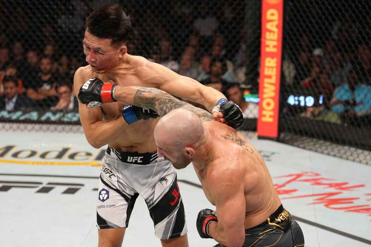 UFC 273 Fighter Salaries, Bonuses, Attendance, and Gate