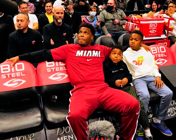 Raptors fans applaud Kyle Lowry, release tribute video