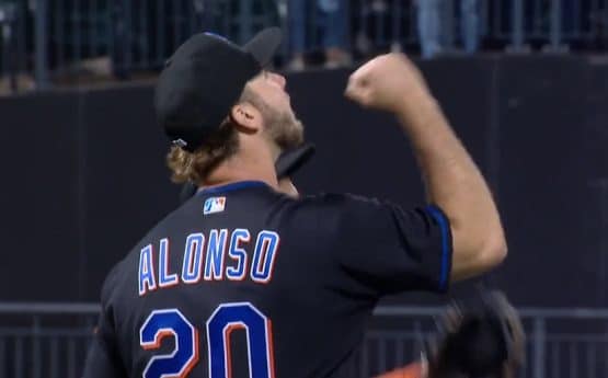 Alonso Fist Pump