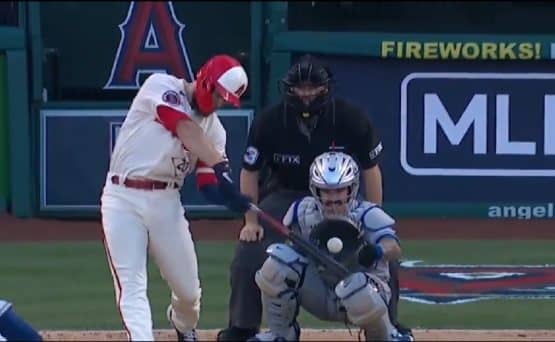 Diaz Strikes Out Walsh