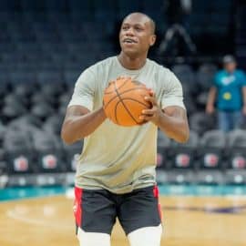 Gorgui Dieng returns to Spurs on one-year deal
