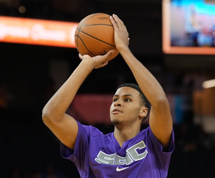 How to Watch or Stream Kings vs Lakers NBA California Classic 2022