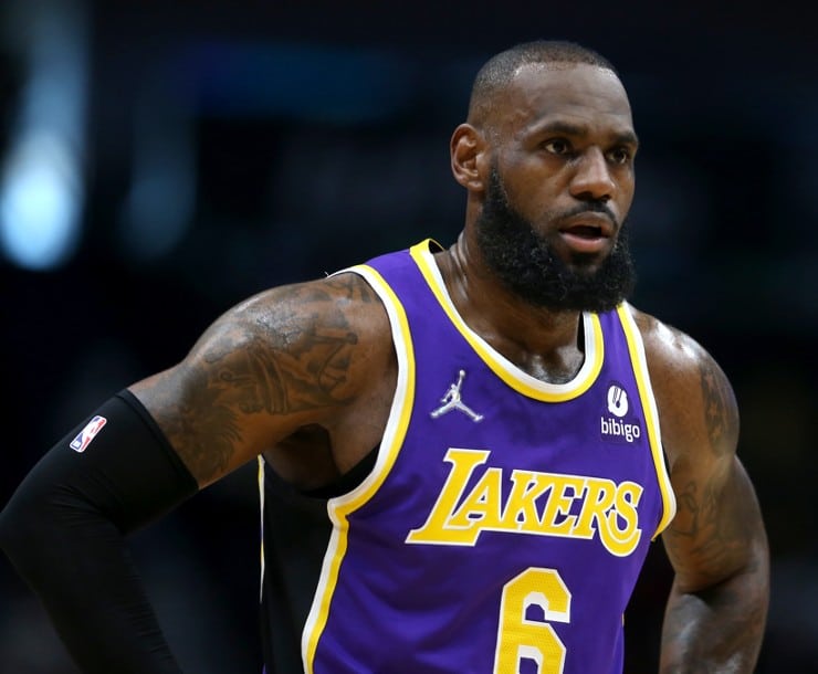 Inside LeBron James' 10-Year Plan to Own an NBA Team in Las Vegas