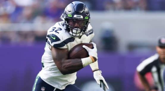 NFL Twitter Reacts to Seahawks RB Chris Carson's Retirement