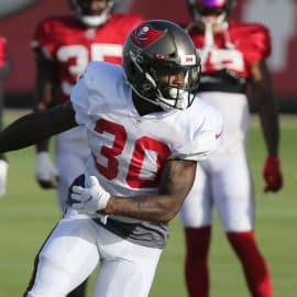 WATCH: Tom Brady throws touchdown pass to Julio Jones