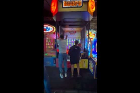 Watch Stephen Curry battle wife Ayesha in Connect 4 Hoops