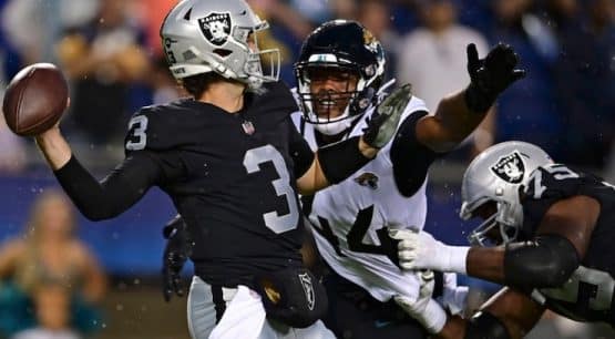WATCH- No. 1 Draft Pick Travon Walker Gets His First NFL Sack