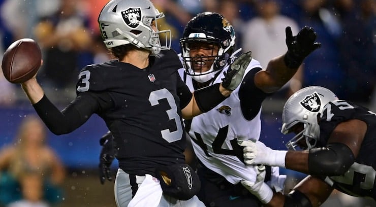 WATCH- No. 1 Draft Pick Travon Walker Gets His First NFL Sack