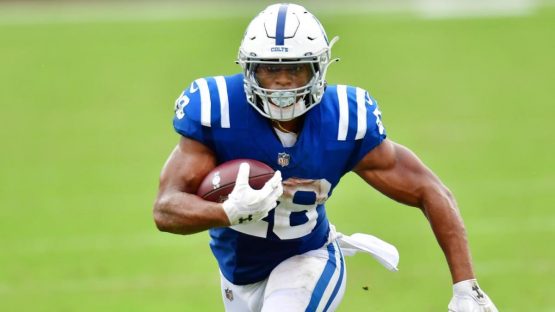 Panthers-vs-Colts-odds-picks-2021-NFL-preseason-Week-1