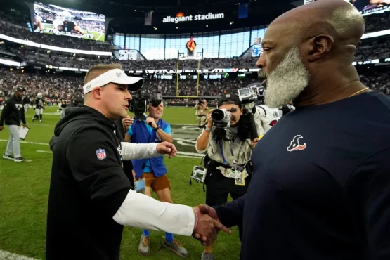 Texans Raiders