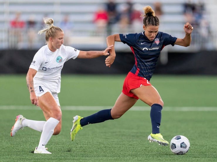 NWSL Raises Salary Cap 25% to $1.4 Million
