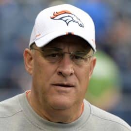 Vic Fangio Signs Deal To Become Miami Dolphins’ Defensive Coordinator