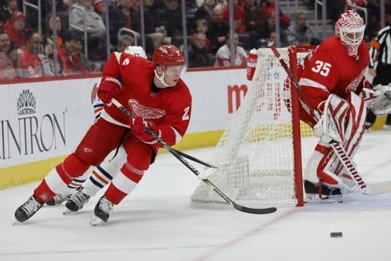 NHL ROUNDUP maatta signs deal (1)
