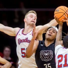 bradley-basketball-rienk-mast_ee590db46cb9455445d9aadfabd36594_2000