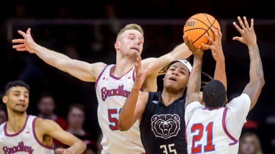 bradley-basketball-rienk-mast_ee590db46cb9455445d9aadfabd36594_2000