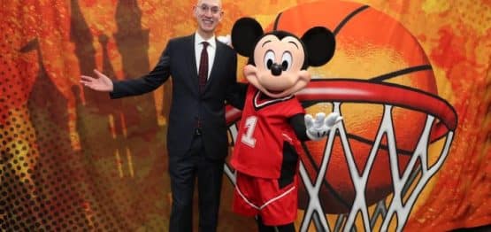 adam-silver-mickey-mouse-720x340