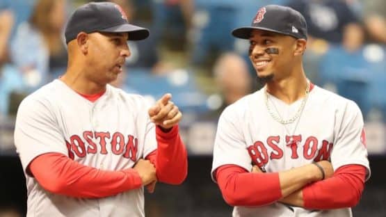alex_cora_mookie_betts