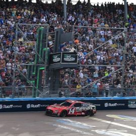 phoenix raceway last years winner (1)