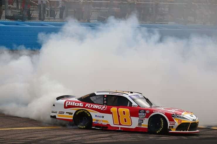 sammy smith wins first xfinity race at phoenx (1)