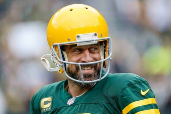 2_Aaron-Rodgers