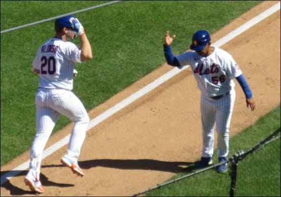 Alonso Home Run Rounding Third April 12