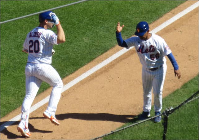 Alonso Home Run Rounding Third April 12