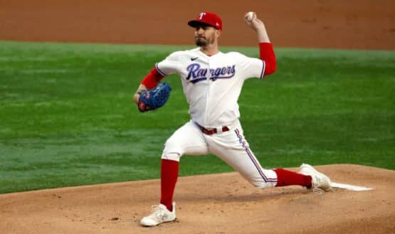 Rangers SP Andrew Heaney ties AL record for most straight strikeouts
