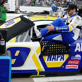 elliott returns to martinsville struggles (1)