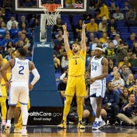 hunter dickinson visits kentucky (1)