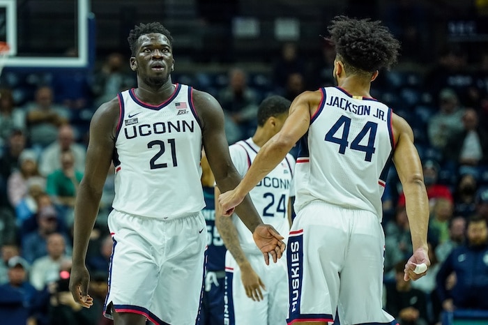 Connecticut Huskies forward Adama Sanogo Andre Jackson Jr.