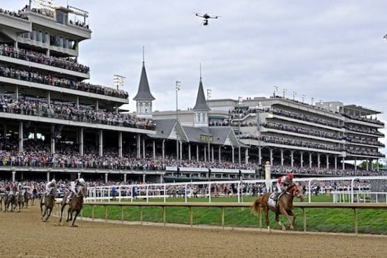 Sonny Leon aboard Rich Strike for Kentucky derby.