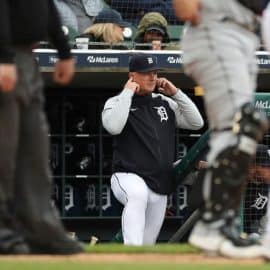 tigers manager aj hinch early top manager candidate (1)