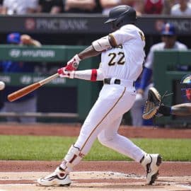 Andrew McCutchen, Omar Narvaez, New York Mets, Pittsburgh Pirates