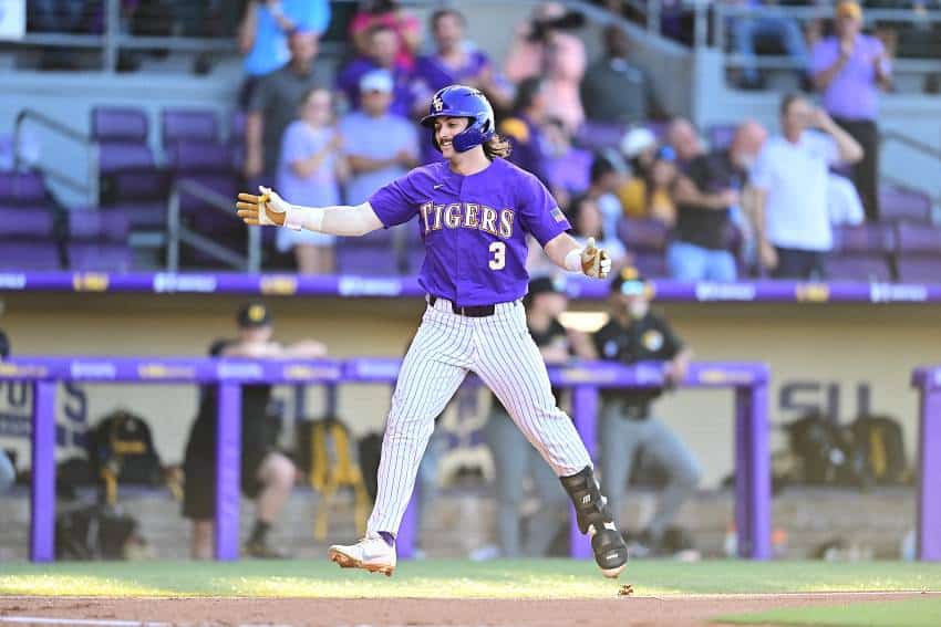 Dylan-Crews-home-plate