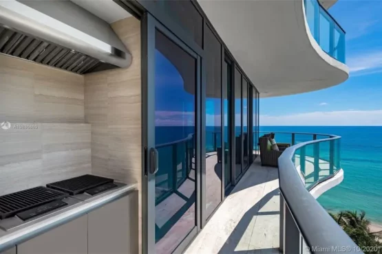 lionel-messi-buys-entire-floor-florida-condo-173