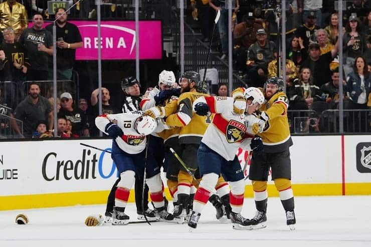 vegas pummels panthers in game 2 (1)