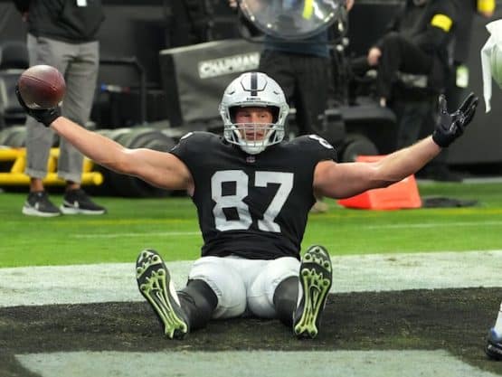 Tight end Foster Moreau