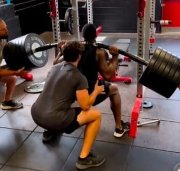 nick chubb squat
