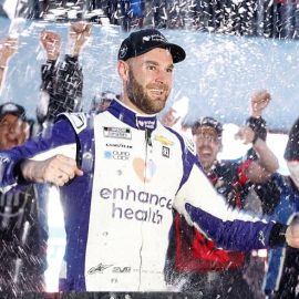shane van gisbergen wins debut race at chicago (1)