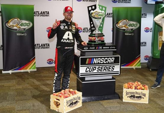 William Byron contract