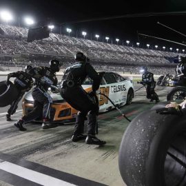 daytona racer making pit stop (1)