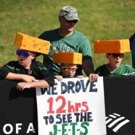 jets fans at joint practice with panthers (1)