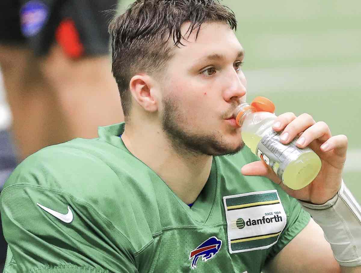Josh Allen Signs With Gatorade, Endorsement Earnings Reach $10M