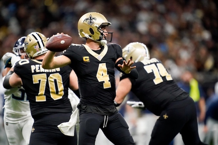 New Orleans Saints quarterback Derek Carr