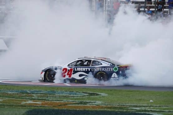 NASCAR: Autotrader EchoPark Automotive 400