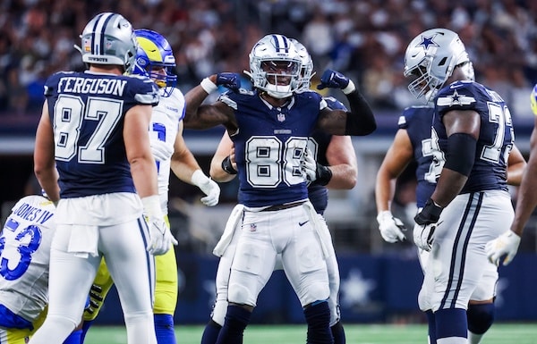 Dallas Cowboys wide receiver CeeDee Lamb (88)