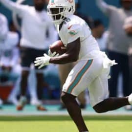 Tyreek Hill Fined Just $7,000 For Not Wearing Socks vs Broncos